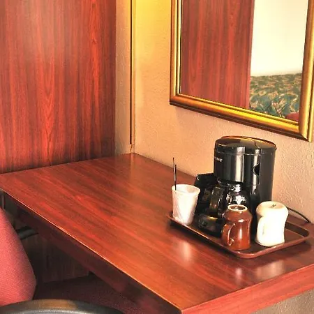 Stagecoach Motel 