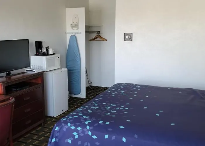 Stagecoach Motel